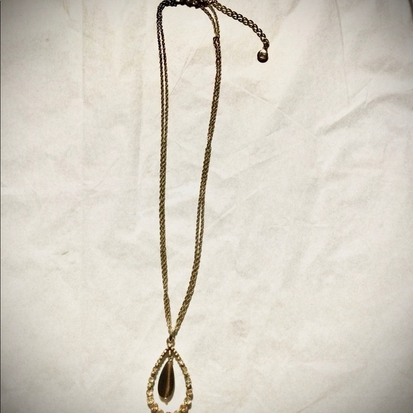 18” Double Strand Necklace Gold Tone - Picture 2 of 5